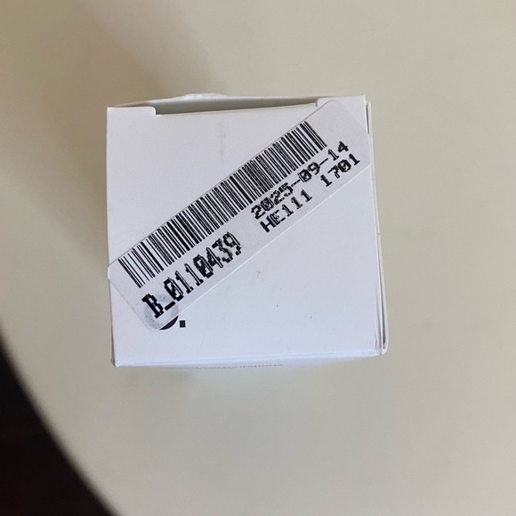 New in Box The Ordinary AHA/BHA peeling solution - Picture 2 of 5